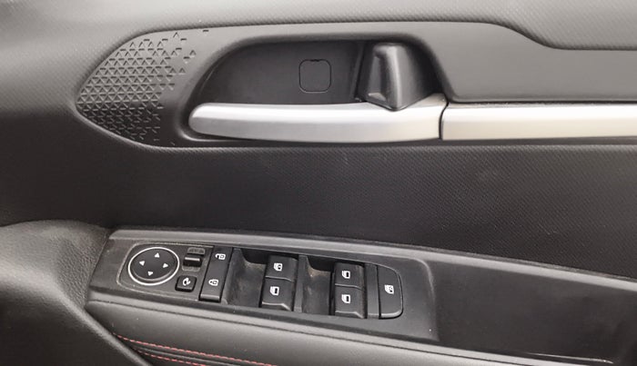 2021 KIA SONET GTX PLUS 1.0 IMT, Petrol, Manual, 38,792 km, Driver Side Door Panels Control