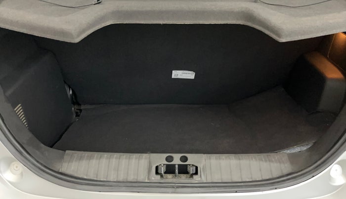 2020 Ford FREESTYLE TITANIUM 1.2 PETROL, Petrol, Manual, 17,663 km, Boot Inside