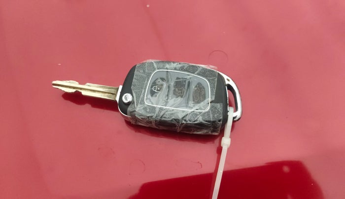 2020 Hyundai Elite i20 MAGNA PLUS 1.2, Petrol, Manual, 1,18,689 km, Key Close Up