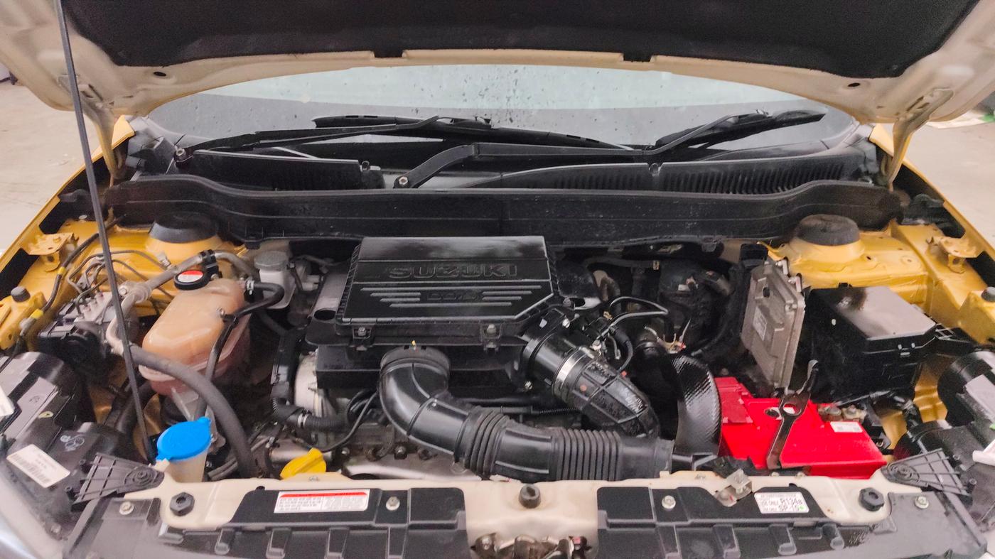 2019 Maruti Vitara Brezza ZDI PLUS DUAL TONE, Diesel, Manual, 70,666 km, Engine View