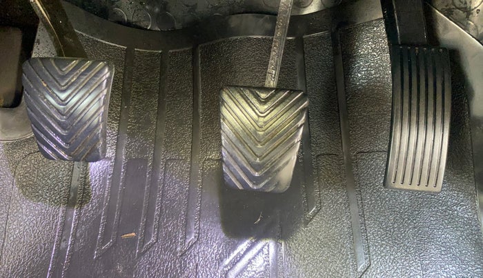 2015 Hyundai Elite i20 ASTA 1.2, Petrol, Manual, 1,27,892 km, Pedals