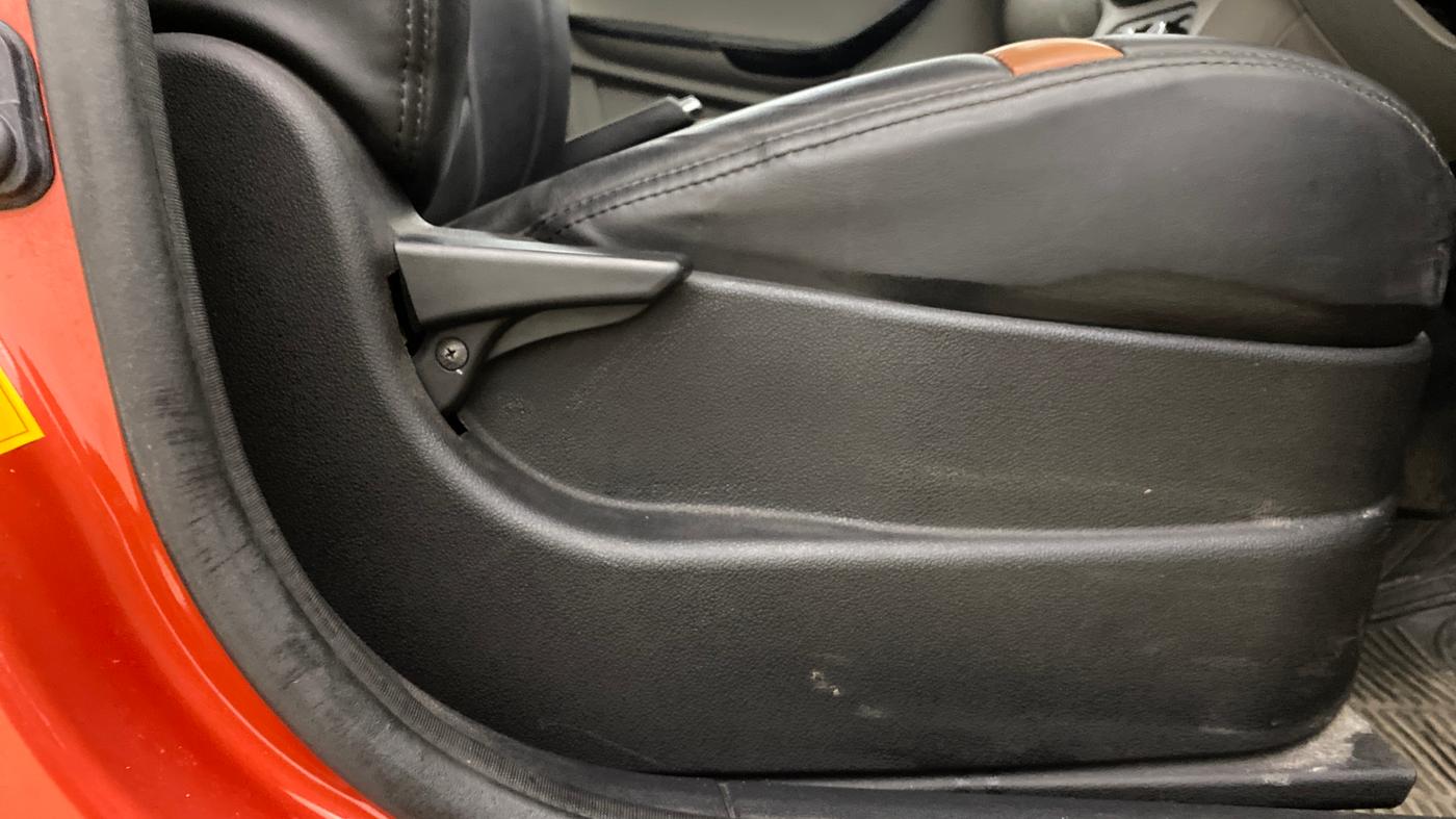 2017 Tata Tiago WIZZ EDITION PETROL, Petrol, Manual, 29,362 km, Driver Side Adjustment Panel