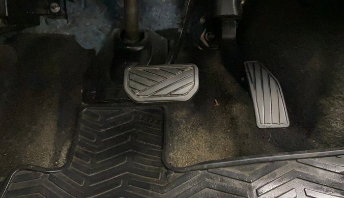 2018 Maruti IGNIS DELTA 1.2 AMT, Petrol, Automatic, 57,428 km, Pedals