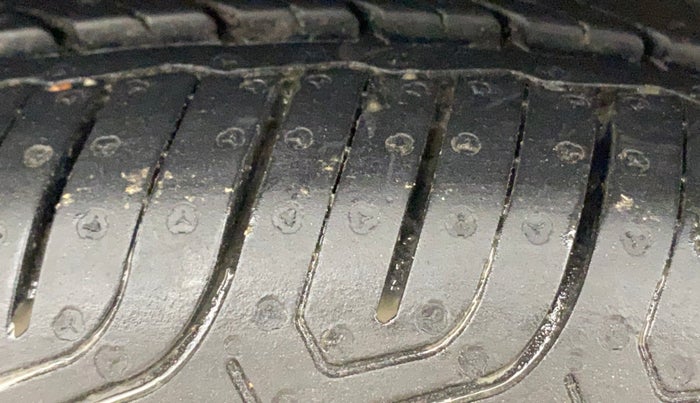 2018 Maruti IGNIS DELTA 1.2 AMT, Petrol, Automatic, 57,428 km, Right Rear Tyre Tread