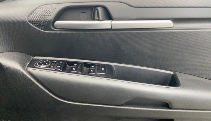2020 KIA SONET HTK PLUS 1.2, Petrol, Manual, 94,406 km, Driver Side Door Panels Control