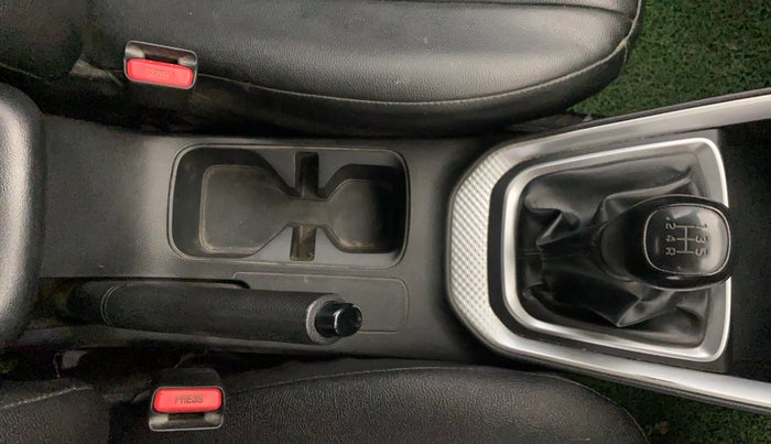 2020 KIA SONET HTK PLUS 1.2, Petrol, Manual, 94,406 km, Gear Lever