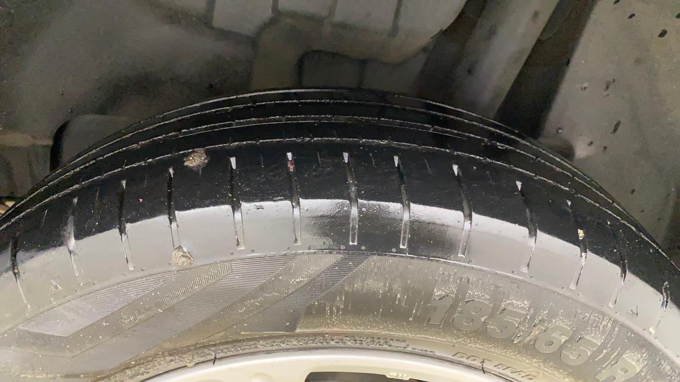 2023 Maruti Swift ZXI, Petrol, Manual, 38,919 km, Left Rear Tyre Tread