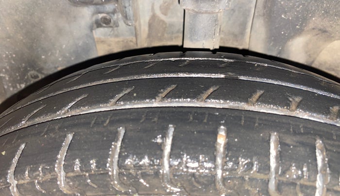 2018 Renault Kwid RXT 1.0 AMT (O), Petrol, Automatic, 75,725 km, Left Front Tyre Tread