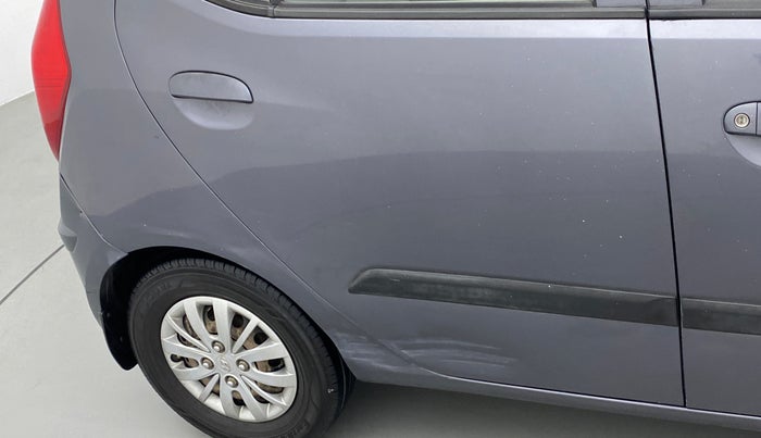 2015 Hyundai i10 SPORTZ 1.1, CNG, Manual, 76,174 km, Right rear door - Slightly dented