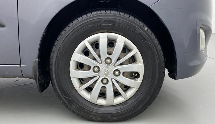 2015 Hyundai i10 SPORTZ 1.1, CNG, Manual, 76,174 km, Right Front Wheel