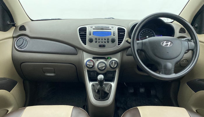 2015 Hyundai i10 SPORTZ 1.1, CNG, Manual, 76,174 km, Dashboard