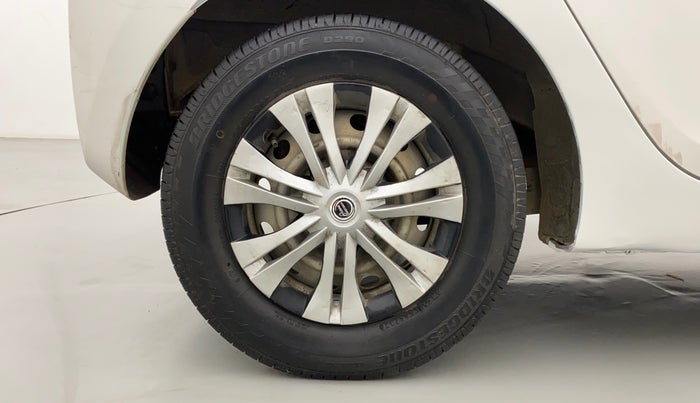 2012 Hyundai Eon D-LITE+, Petrol, Manual, 1,23,598 km, Right Rear Wheel