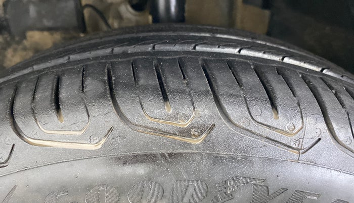 2021 Tata Tiago XE 1.2 REVOTRON, Petrol, Manual, 20,241 km, Left Front Tyre Tread