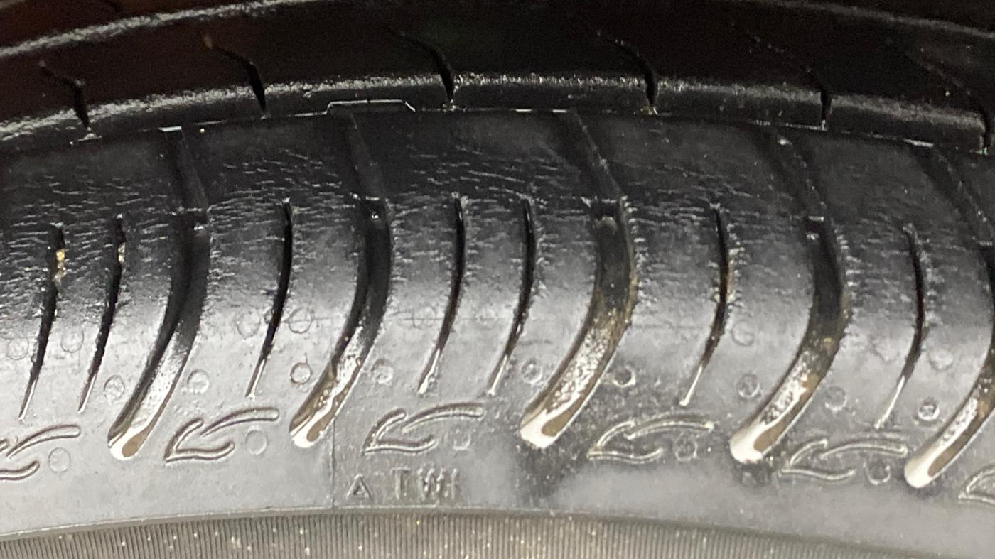 2023 Maruti New Wagon-R ZXI 1.2 AMT, Petrol, Automatic, 14,774 km, Right Front Tyre Tread