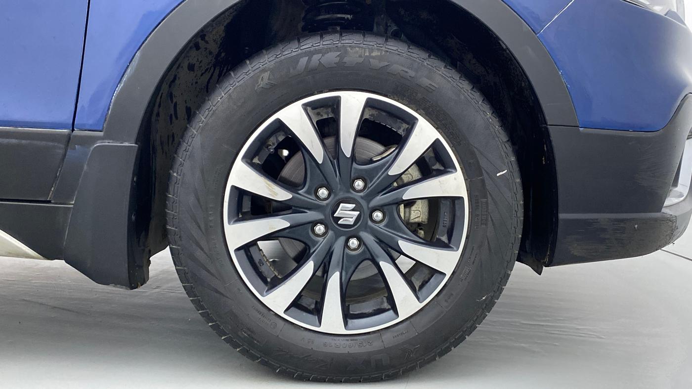 2020 Maruti S Cross ALPHA 1.5 SMART HYBRID, Petrol, Manual, 55,419 km, Right Front Wheel