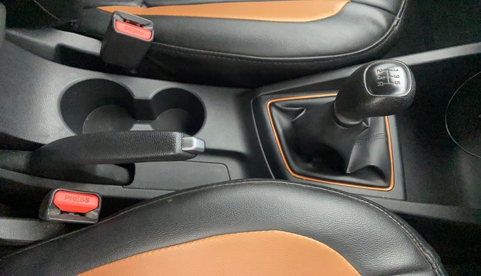 2016 Hyundai i20 Active 1.2 S, Petrol, Manual, 50,846 km, Gear Lever