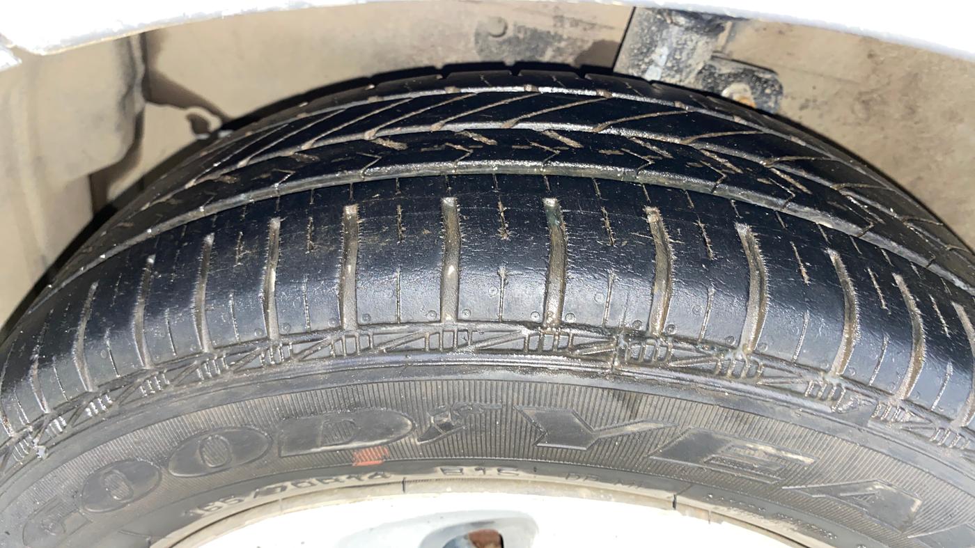 2020 Maruti Celerio ZXI AMT (O), Petrol, Automatic, 42,127 km, Left Front Tyre Tread
