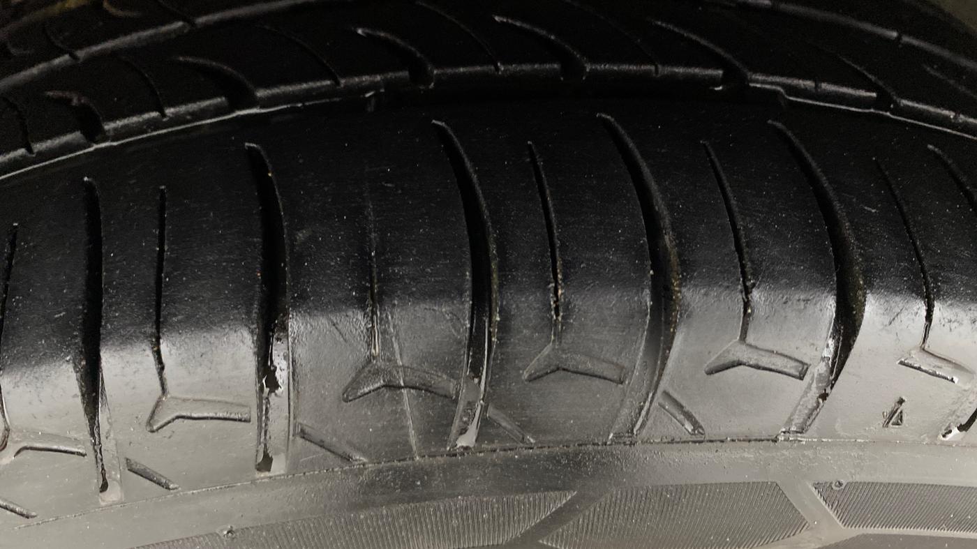 2018 Ford Figo Aspire TREND PLUS 1.2 PETROL, Petrol, Manual, 82,264 km, Left Front Tyre Tread