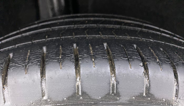 2018 Maruti Baleno ALPHA CVT PETROL 1.2, Petrol, Automatic, 29,396 km, Right Rear Tyre Tread