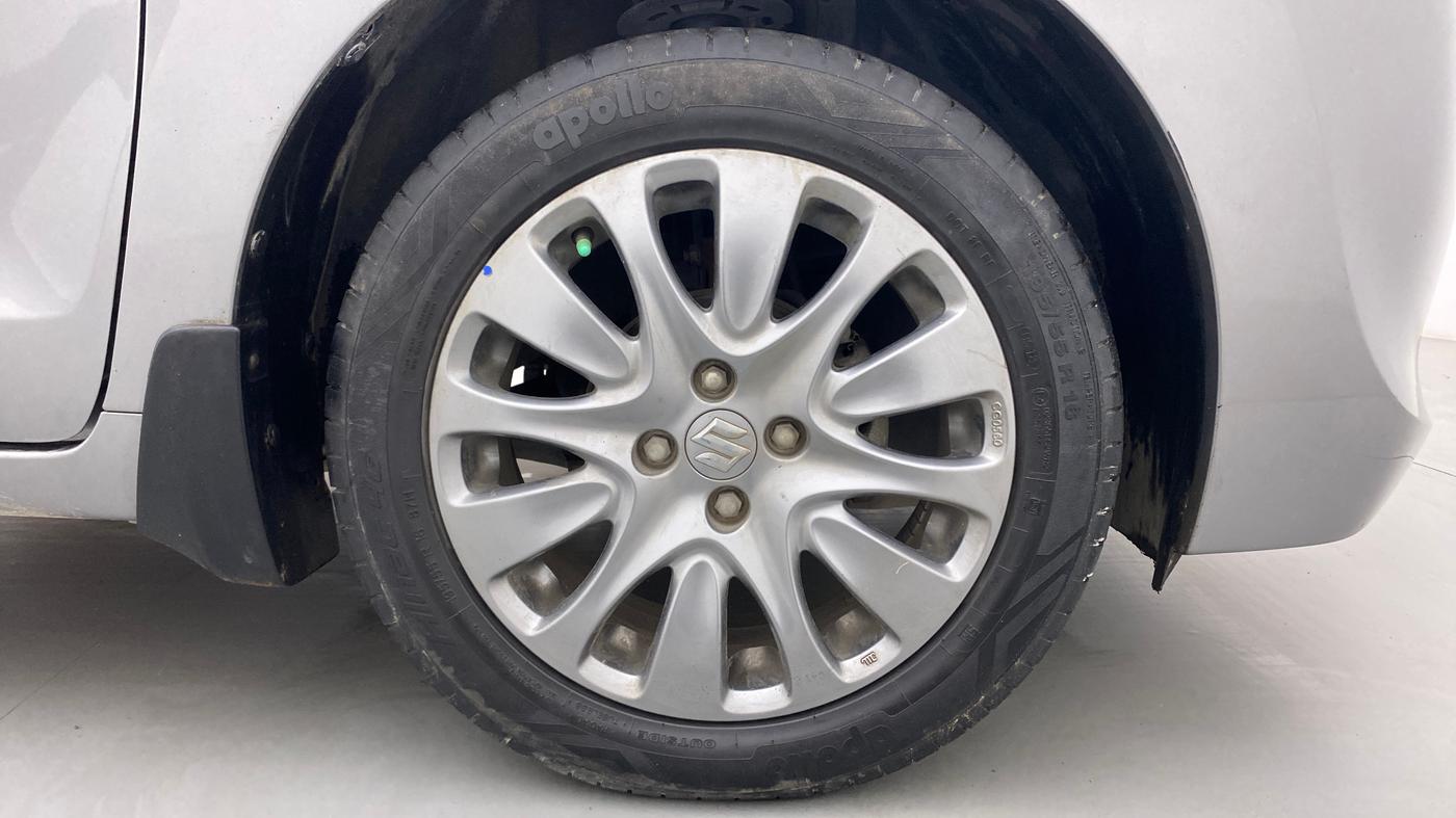 2018 Maruti Baleno ALPHA CVT PETROL 1.2, Petrol, Automatic, 29,396 km, Right Front Wheel