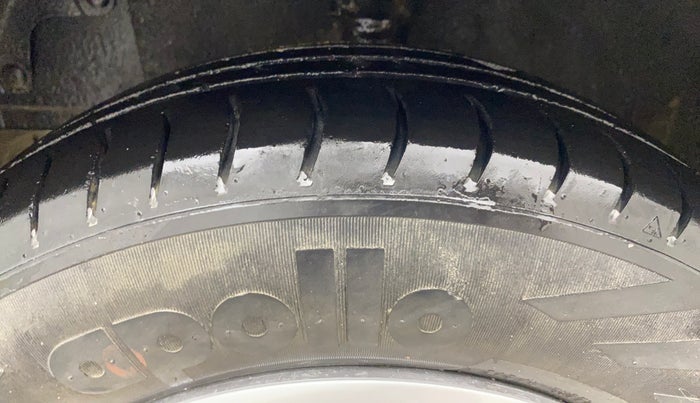 2012 Hyundai Eon D-LITE+, Petrol, Manual, 95,319 km, Left Front Tyre Tread