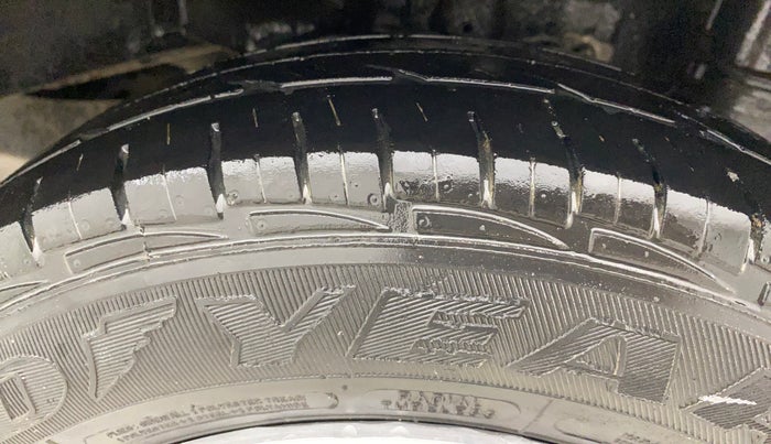 2012 Hyundai Eon D-LITE+, Petrol, Manual, 95,319 km, Left Rear Tyre Tread