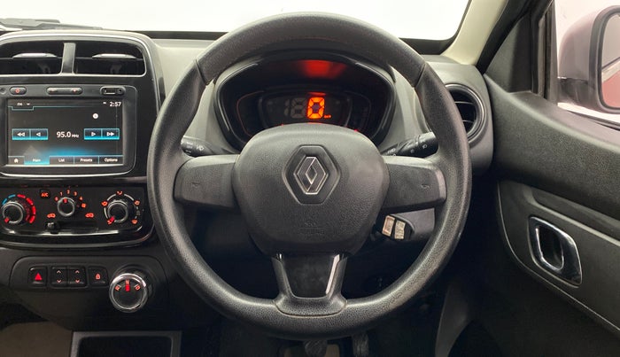 2018 Renault Kwid RXT 1.0 EASY-R AT OPTION, Petrol, Automatic, 59,635 km, Steering Wheel Close Up
