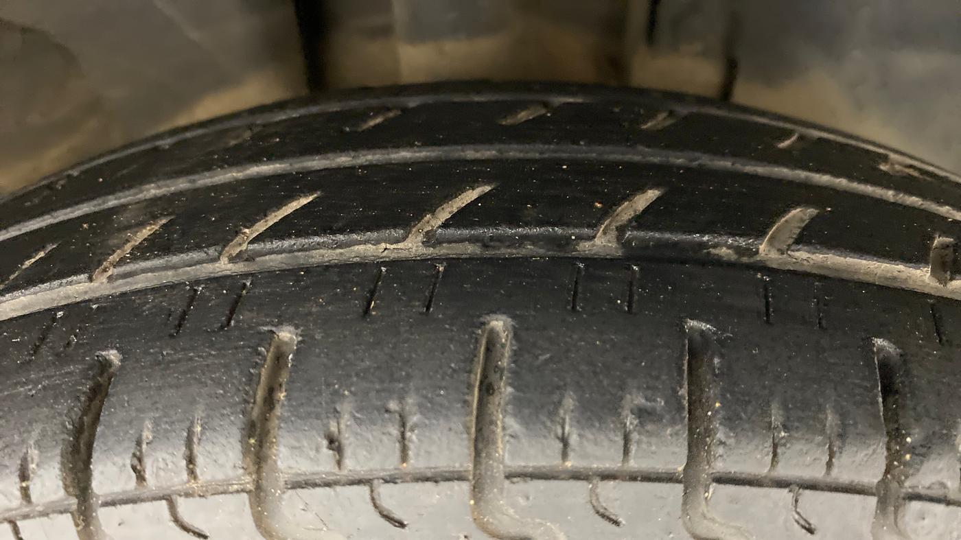 2018 Renault Kwid RXT 1.0 EASY-R AT OPTION, Petrol, Automatic, 59,635 km, Right Front Tyre Tread