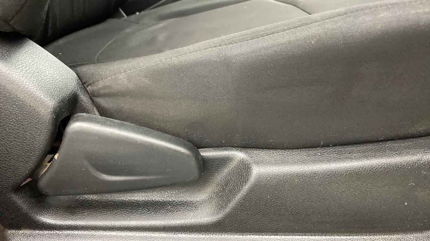 2018 Renault Kwid RXT 1.0 EASY-R AT OPTION, Petrol, Automatic, 59,635 km, Driver Side Adjustment Panel