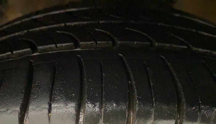 2019 Hyundai Grand i10 SPORTZ AT 1.2 KAPPA VTVT, Petrol, Automatic, 52,431 km, Left Front Tyre Tread