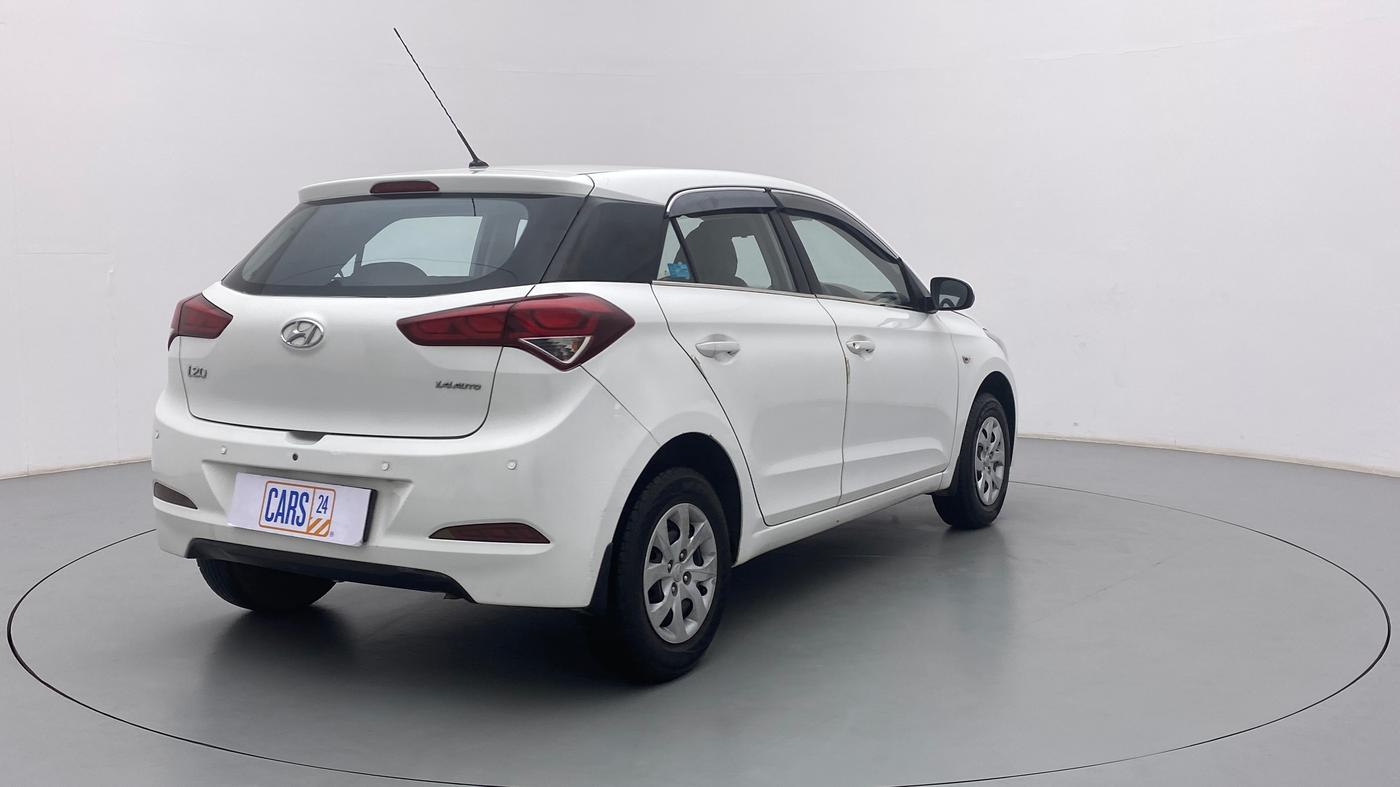 2017 Hyundai Elite i20 MAGNA 1.4 AT, Petrol, Automatic, 70,894 km, Right Back Diagonal