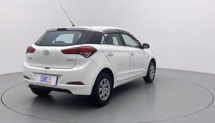 2017 Hyundai Elite i20 MAGNA 1.4 AT, Petrol, Automatic, 70,894 km, Right Back Diagonal