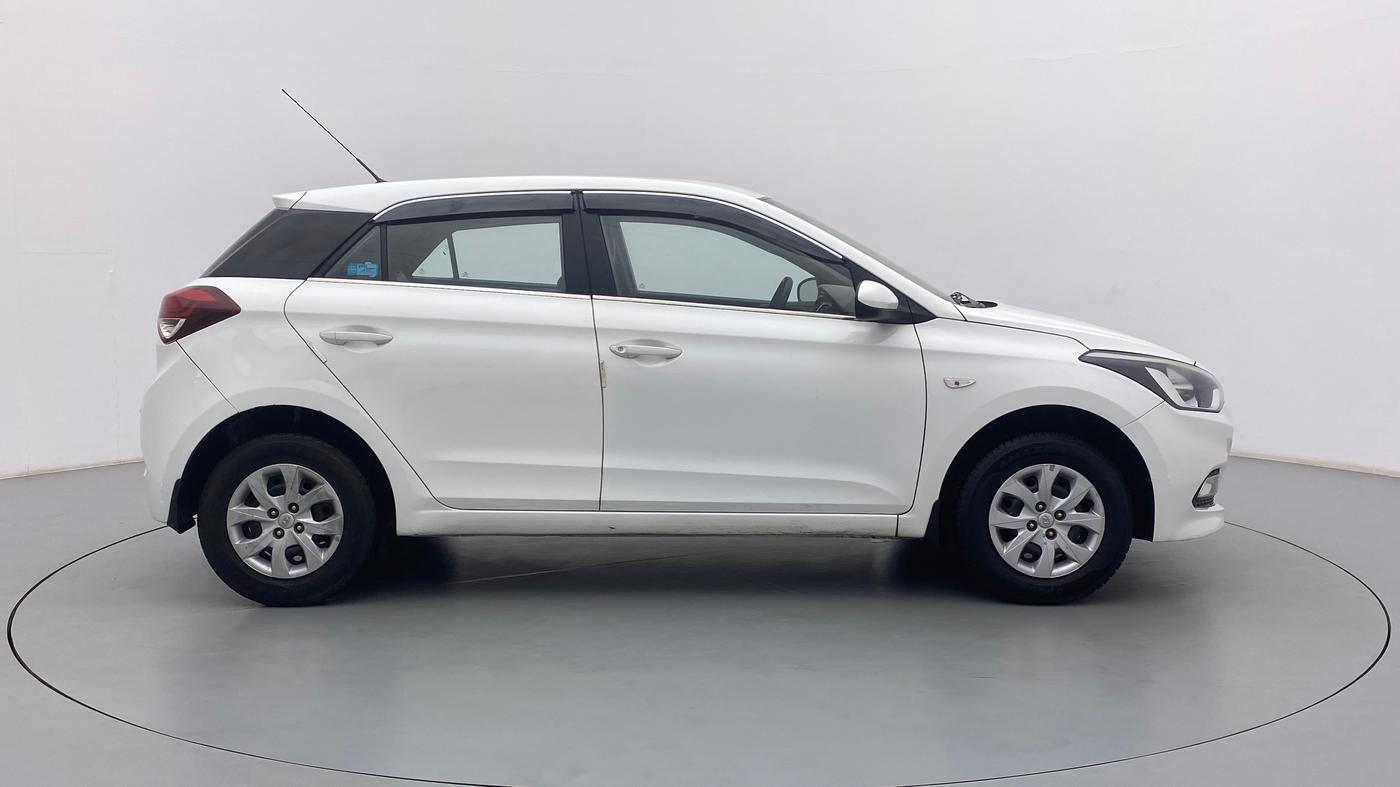 2017 Hyundai Elite i20 MAGNA 1.4 AT, Petrol, Automatic, 70,894 km, Right Side View