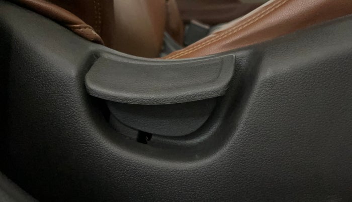 2022 Hyundai Verna S PLUS 1.5 VTVT, Petrol, Manual, 71,693 km, Driver Side Adjustment Panel
