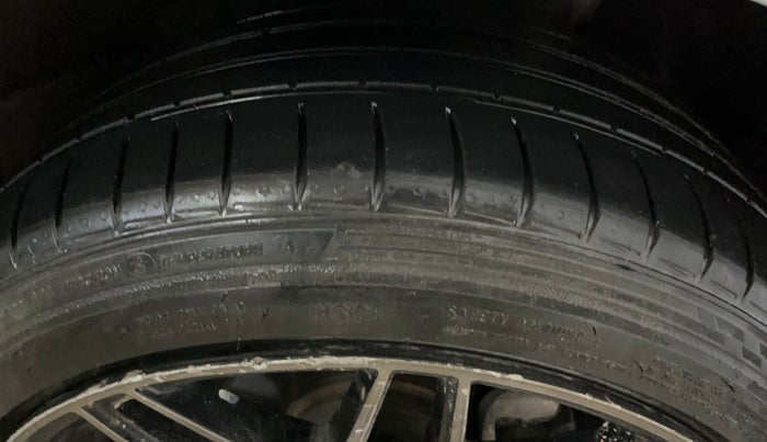 2022 Hyundai Verna S PLUS 1.5 VTVT, Petrol, Manual, 71,693 km, Right Front Tyre Tread