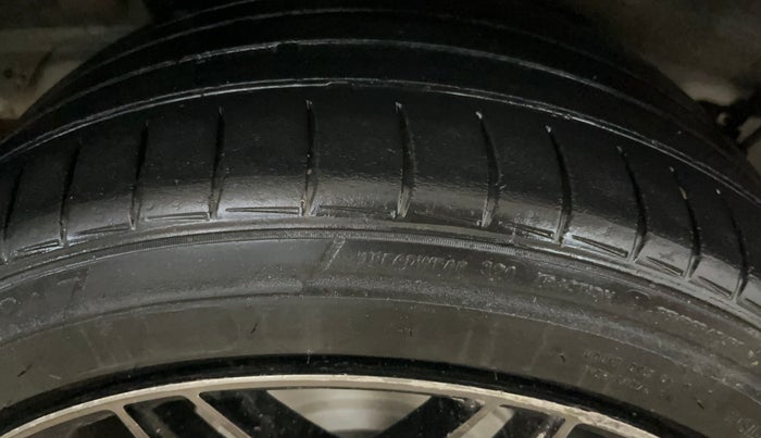 2022 Hyundai Verna S PLUS 1.5 VTVT, Petrol, Manual, 71,693 km, Right Rear Tyre Tread