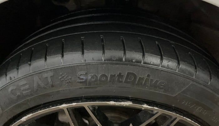 2022 Hyundai Verna S PLUS 1.5 VTVT, Petrol, Manual, 71,693 km, Left Front Tyre Tread