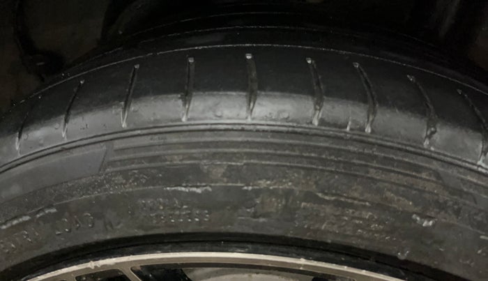 2022 Hyundai Verna S PLUS 1.5 VTVT, Petrol, Manual, 71,693 km, Left Rear Tyre Tread