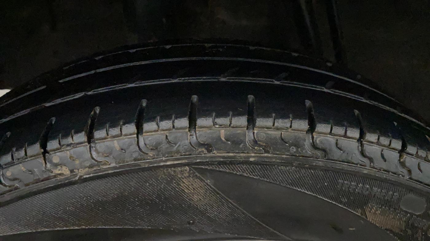 2018 Renault Kwid RXT 1.0, Petrol, Manual, 42,623 km, Right Rear Tyre Tread