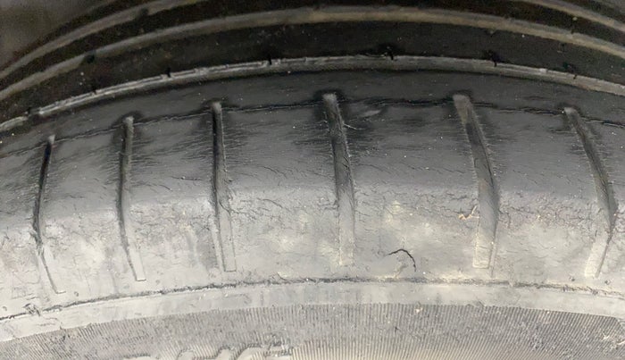 2017 Volkswagen Polo GT TSI AT, Petrol, Automatic, 65,305 km, Left Rear Tyre Tread