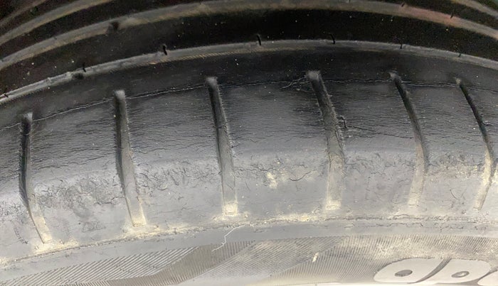 2017 Volkswagen Polo GT TSI AT, Petrol, Automatic, 65,305 km, Right Rear Tyre Tread