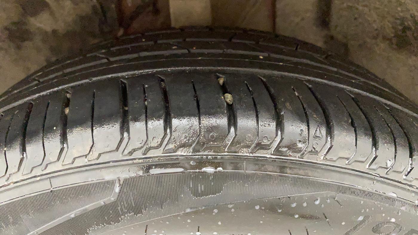 2021 Tata ALTROZ XZ PLUS I-TURBO PETROL, Petrol, Manual, 13,301 km, Left Front Tyre Tread