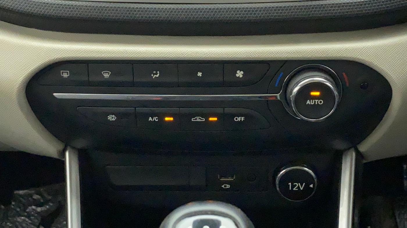 2021 Tata ALTROZ XZ PLUS I-TURBO PETROL, Petrol, Manual, 13,301 km, Automatic Climate Control