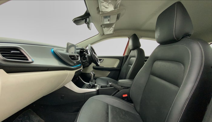2021 Tata ALTROZ XZ PLUS I-TURBO PETROL, Petrol, Manual, 13,301 km, Right Side Front Door Cabin