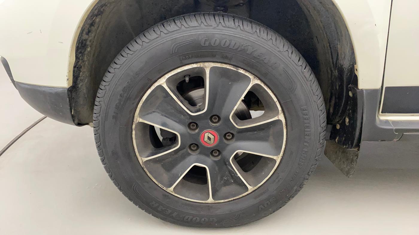 2018 Renault Duster RXS CVT, Petrol, Automatic, 21,959 km, Left Front Wheel