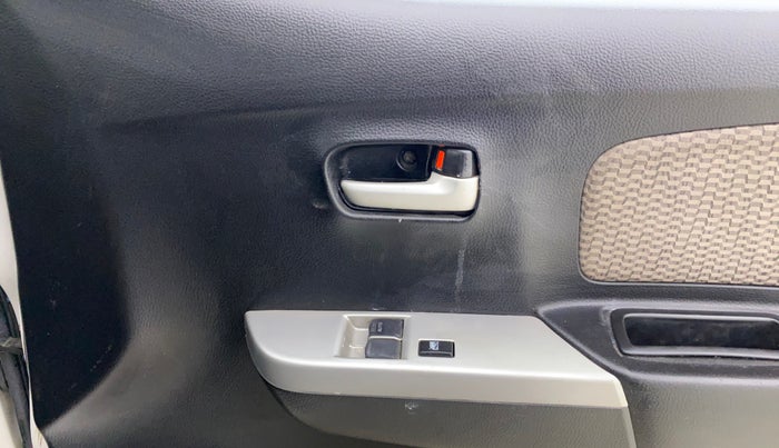 2014 Maruti Wagon R 1.0 LXI, Petrol, Manual, 18,427 km, Driver Side Door Panels Control