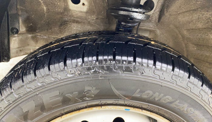 2014 Maruti Wagon R 1.0 LXI, Petrol, Manual, 18,427 km, Left Front Tyre Tread