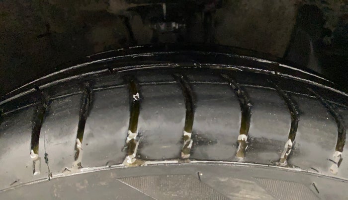 2015 Hyundai Elite i20 MAGNA 1.2, Petrol, Manual, 82,602 km, Right Front Tyre Tread