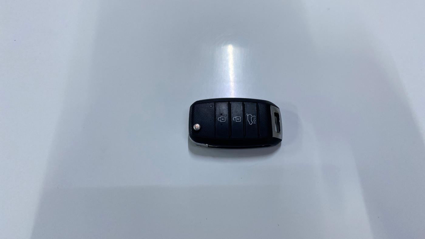 2022 KIA SONET HTK 1.5, Diesel, Manual, 84,517 km, Key Close Up