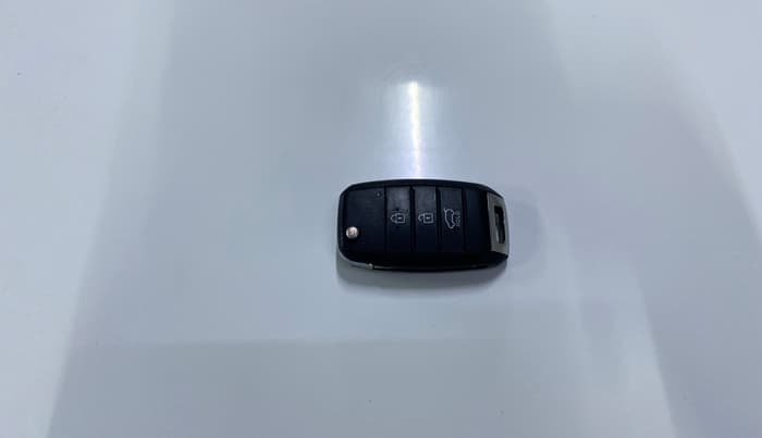 2022 KIA SONET HTK 1.5, Diesel, Manual, 84,517 km, Key Close Up